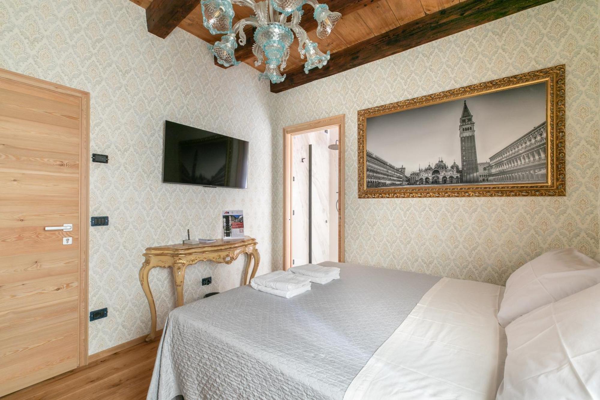Casa Largo La Piazzola Pensión *